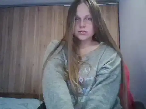 Snapshot of Evasapples chatting on 03-20-25, 09:46 Evasapples online show from 03-20-25, 09:46