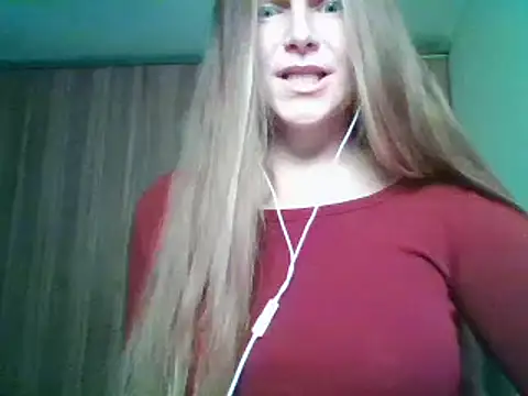 Snapshot of Evasapples chatting on 10-06-25, 06:30 Evasapples online show from 10-06-25, 06:30