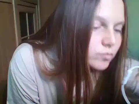 Snapshot of Evasapples chatting on 02-11-25, 11:09 Evasapples online show from 02-11-25, 11:09