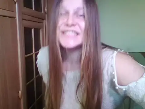 Snapshot of Evasapples chatting on 02-13-25, 12:54 Evasapples online show from 02-13-25, 12:54
