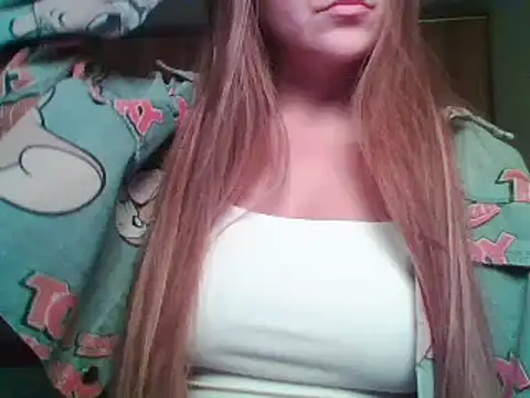 Snapshot of Evasapples chatting on 10-16-25, 08:50 Evasapples online show from 10-16-25, 08:50