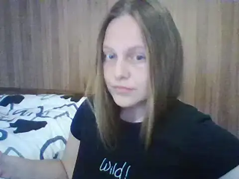 Snapshot of Evasapples chatting on 02-26-25, 05:21 Evasapples online show from 02-26-25, 05:21
