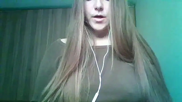 Snapshot of Evasapples chatting on 05-02-26, 07:41 Evasapples online show from 05-02-26, 07:41