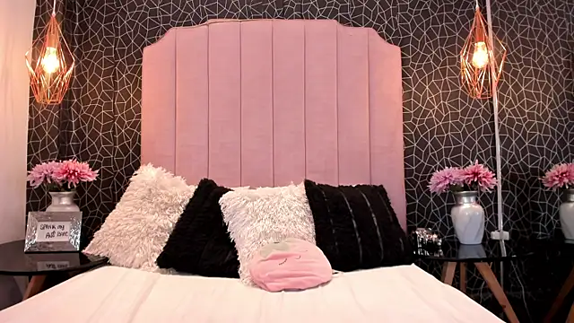 Snapshot of TifanyVega chatting on 02-03-25, 07:00 TifanyVega online show from 02-03-25, 07:00