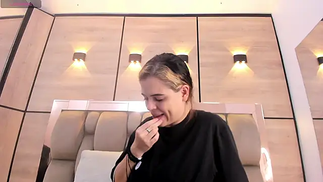 dorothy vegga online show from 11-19-25, 02:22