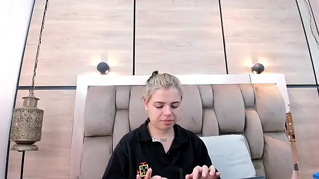 dorothy vegga online show from 04-08-26, 03:52