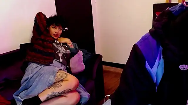 Snapshot of tatouagendecouple chatting on 09-11-25, 06:46 tatouagendecouple online show from 09-11-25, 06:46