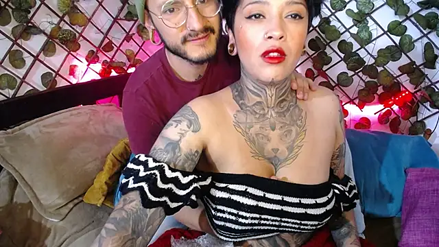 Snapshot of tatouagendecouple chatting on 03-20-25, 03:14 tatouagendecouple online show from 03-20-25, 03:14