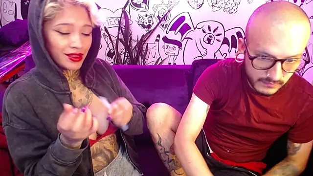 Snapshot of tatouagendecouple chatting on 02-15-25, 08:54 tatouagendecouple online show from 02-15-25, 08:54