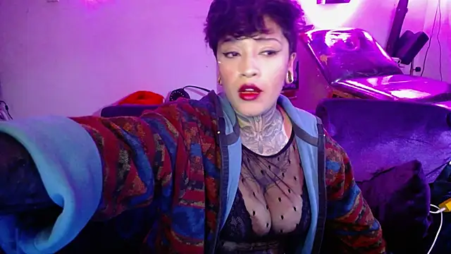 Snapshot of tatouagendecouple chatting on 09-10-25, 04:00 tatouagendecouple online show from 09-10-25, 04:00