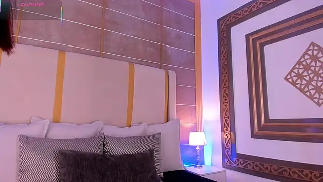 Snapshot of AbigailCarter chatting on 10-08-25, 11:49 AbigailCarter online show from 10-08-25, 11:49