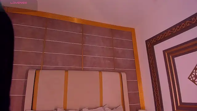 Snapshot of AbigailCarter chatting on 10-28-25, 11:36 AbigailCarter online show from 10-28-25, 11:36