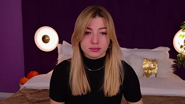 Snapshot of HelenaMorgan chatting on 10-16-25, 03:04 HelenaMorgan online show from 10-16-25, 03:04