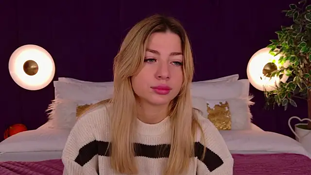 HelenaMorgan online show from 10-24-25, 03:05