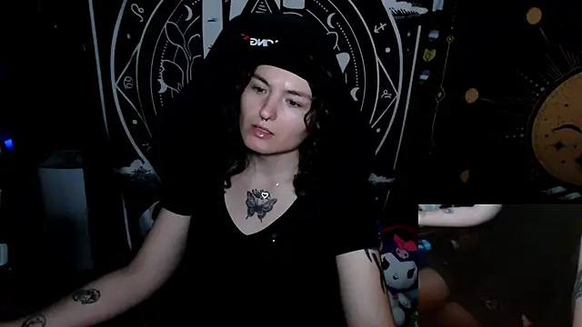 BrandiWRLD 999 online show from 10-04-25, 08:10