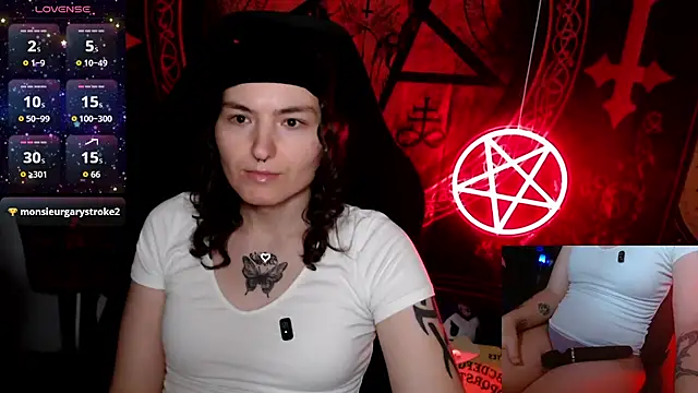 BrandiWRLD 999 online show from 10-16-25, 09:45