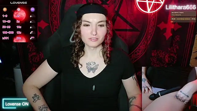 BrandiWRLD 999 online show from 11-04-25, 01:31