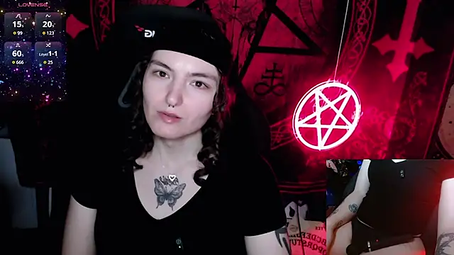 BrandiWRLD 999 online show from 10-19-25, 06:54