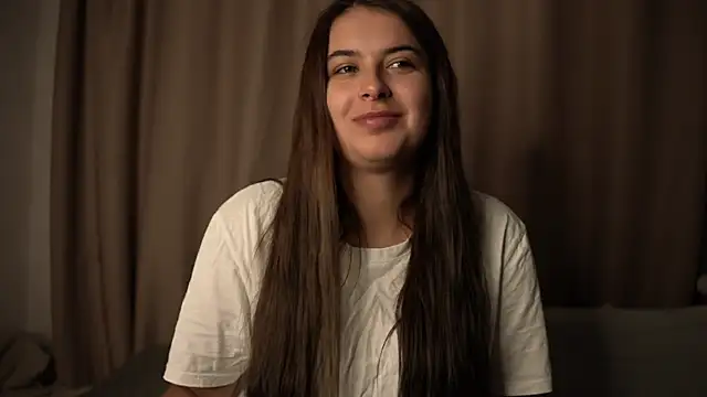 Snapshot of elisa_moon chatting on 11-01-25, 12:10 elisa moon online show from 11-01-25, 12:10