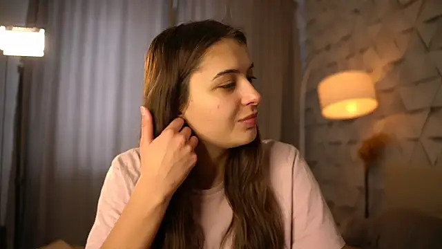 elisa moon online show from 02-08-26, 09:18