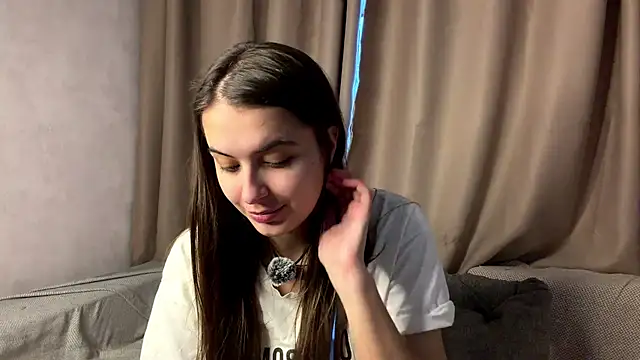 elisa moon online show from 03-24-26, 03:01