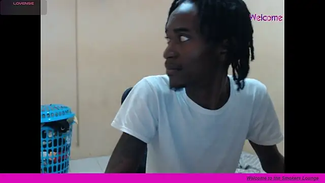 Snapshot of jammasterjack chatting on 12-03-24, 02:00 jammasterjack online show from 12-03-24, 02:00