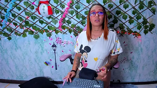 Pamesmith online show from 12-17-25, 03:44