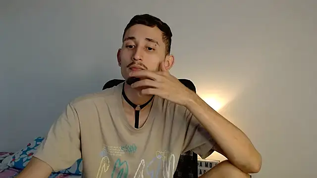 enzo 0814 online show from 03-05-25, 02:34