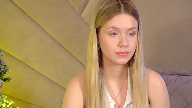 MilanaBalmain online show from 01-14-26, 04:10