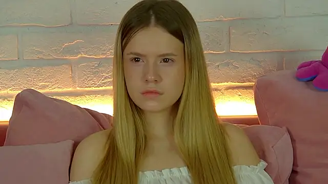 MilanaBalmain online show from 12-02-25, 04:58