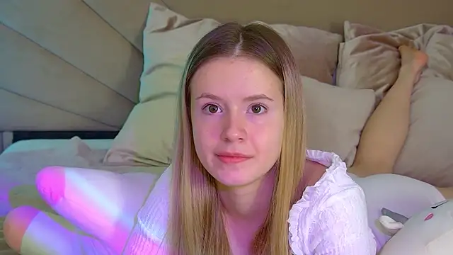 MilanaBalmain online show from 11-05-25, 04:21