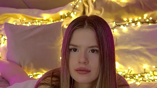 MilanaBalmain online show from 03-15-25, 10:57