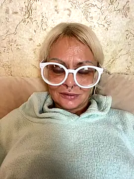 Gardener of Illusions online show from 11-03-25, 03:56