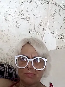 Gardener of Illusions online show from 10-31-25, 10:12