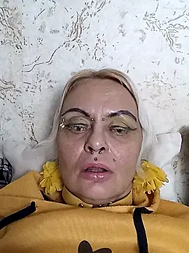 Gardener of Illusions online show from 11-17-25, 01:15