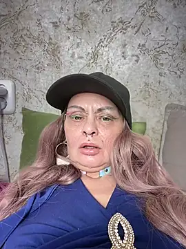 Gardener of Illusions online show from 03-21-26, 02:57