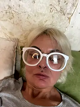 Gardener of Illusions online show from 10-30-25, 10:06