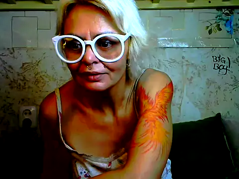 Gardener of Illusions online show from 11-20-25, 10:49