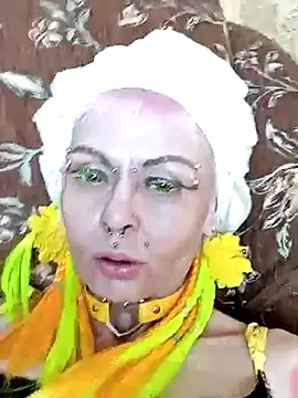 Gardener of Illusions online show from 03-22-25, 06:33