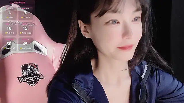 Ahrii xia online show from 11-07-25, 09:25