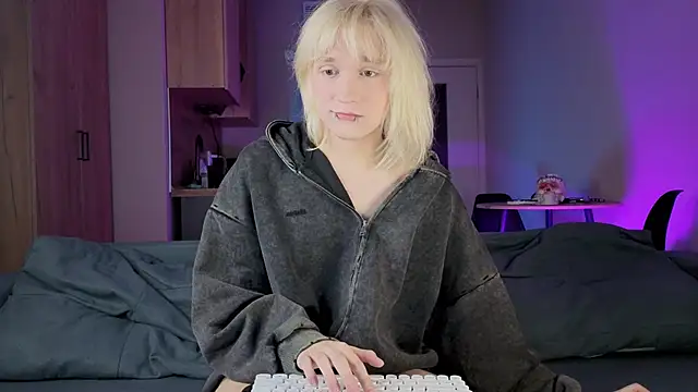 Gregory Byyrd online show from 10-17-25, 09:05