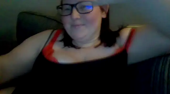 Snapshot of Curvy-Clare-30 chatting on 12-07-24, 02:30 Curvy-Clare-30 online show from 12-07-24, 02:30