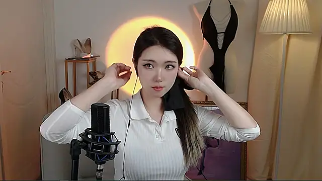 siji kiki online show from 12-23-24, 12:30