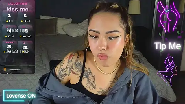 baby  kim online show from 11-12-25, 08:23