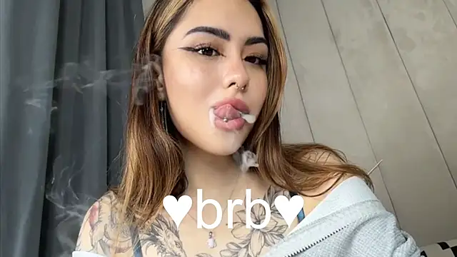 baby  kim online show from 10-18-25, 08:00