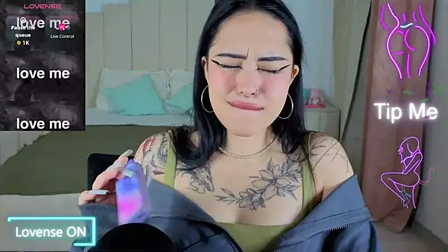 baby  kim online show from 12-18-25, 08:34