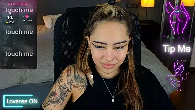 baby  kim online show from 10-19-25, 08:06