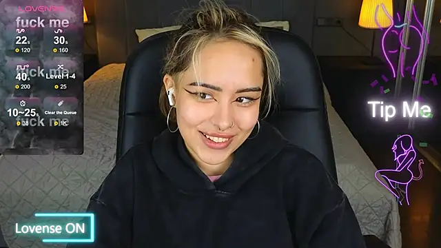 baby  kim online show from 10-10-25, 09:21