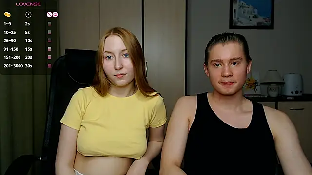 Snapshot of AliceStoneJhonyStone chatting on 02-19-25, 01:39 AliceStoneJhonyStone online show from 02-19-25, 01:39