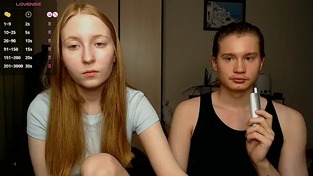 Snapshot of AliceStoneJhonyStone chatting on 02-26-25, 09:42 AliceStoneJhonyStone online show from 02-26-25, 09:42